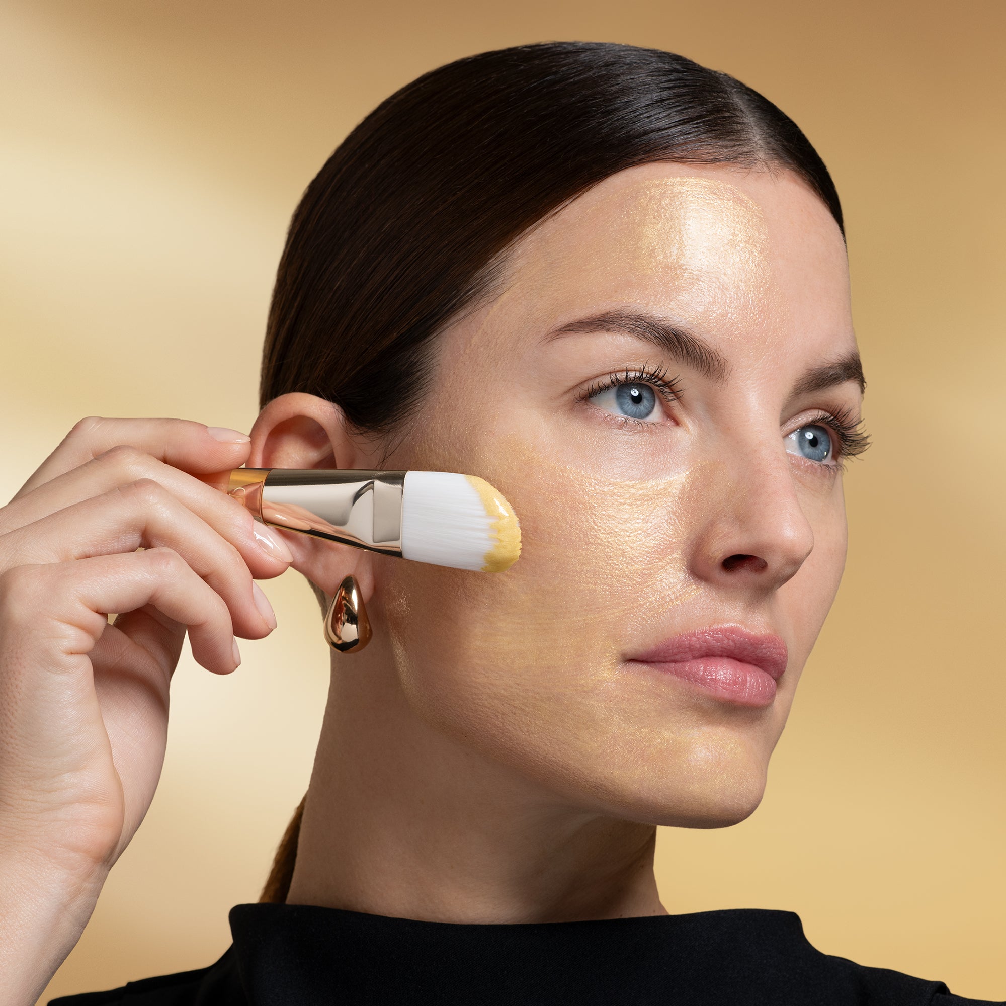 Precious Gold Vitality Mask - Clé de Peau Beauté