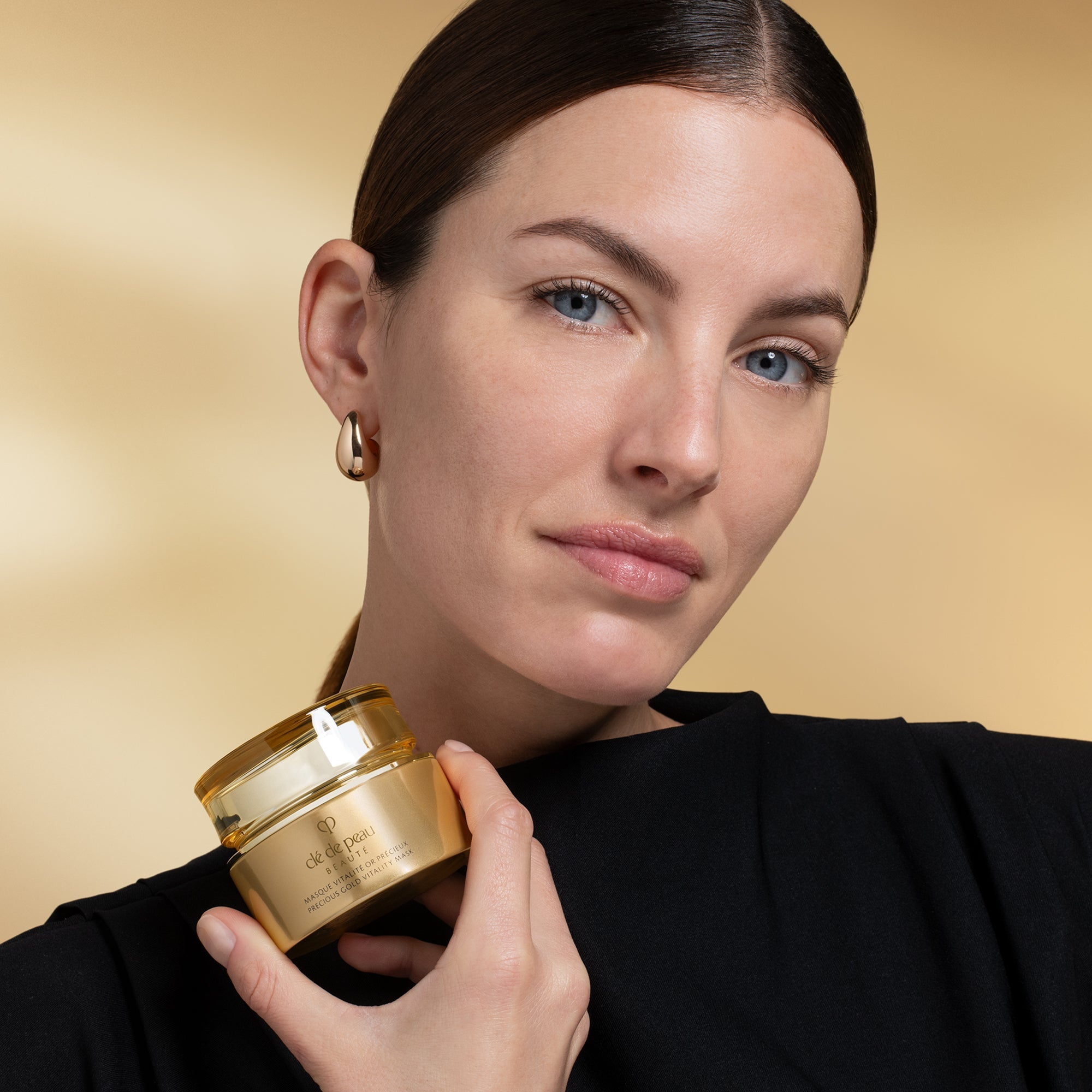 ♡clé de peau♡Precious Gold Vitality Mask Clé de Peau Beauté Precious Gold Vitality Mask, 2.7-oz. - Macy's